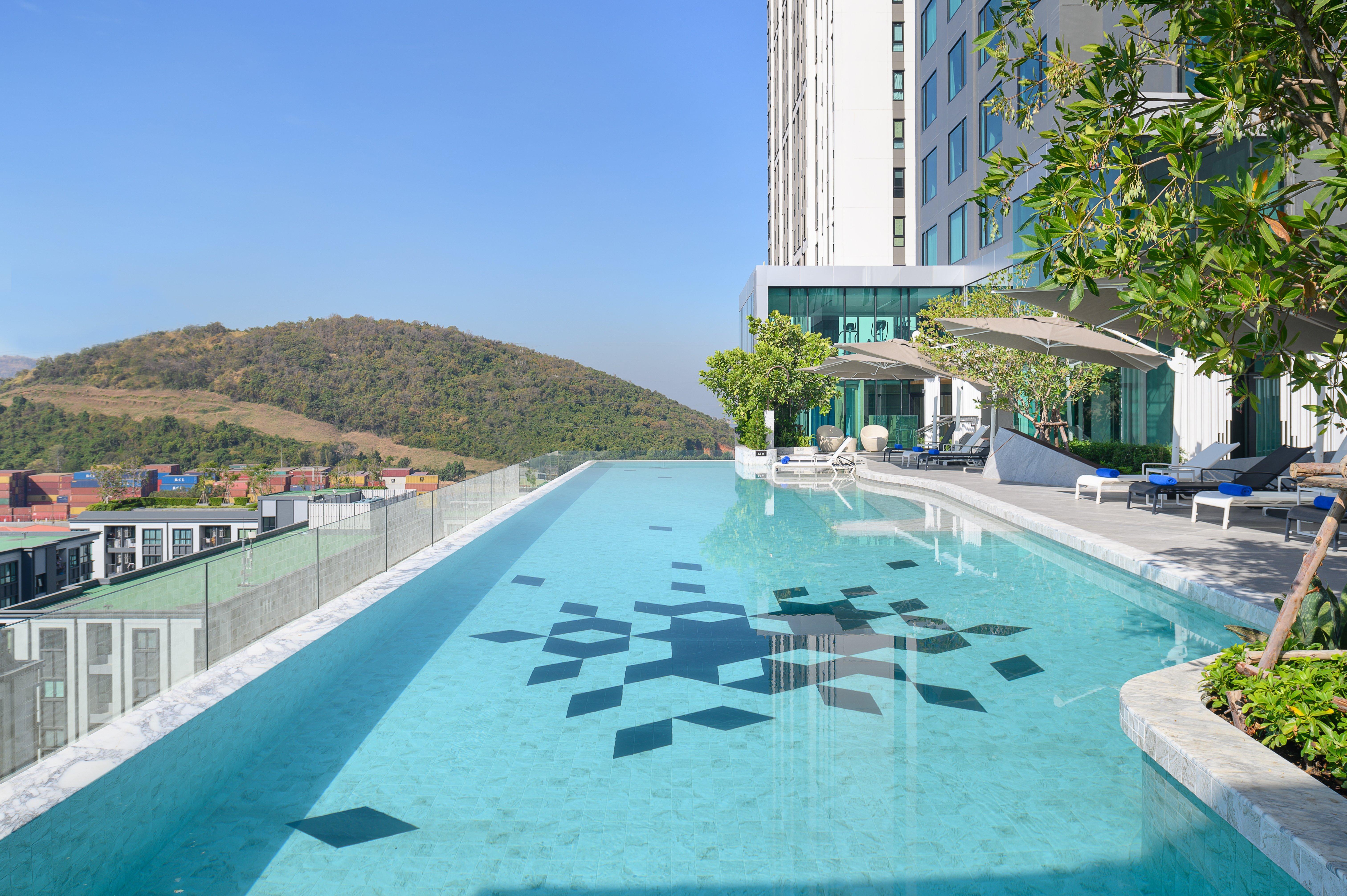 Holiday Inn & Suites Siracha Laemchabang By Ihg Si Racha Exterior photo