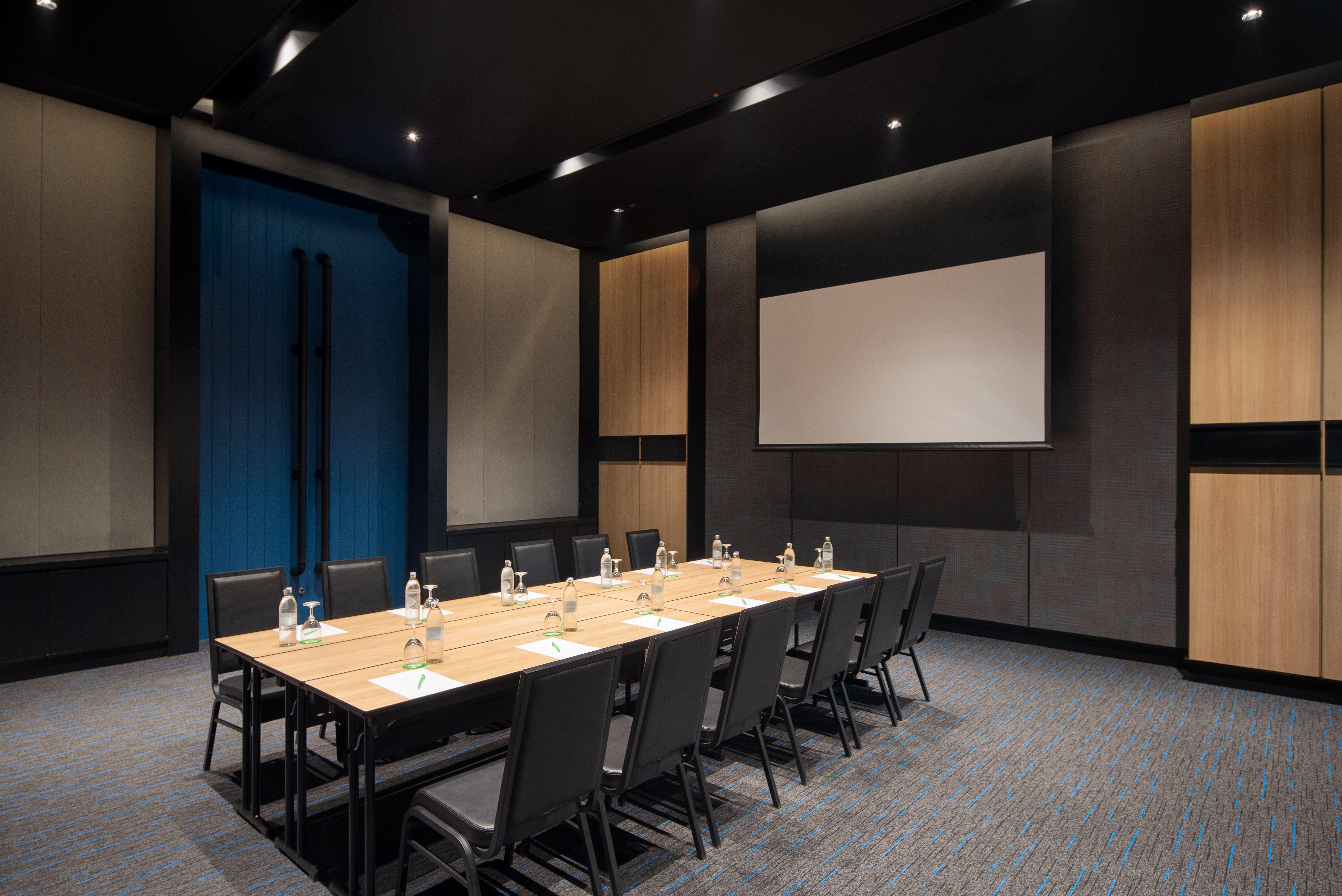 Holiday Inn & Suites Siracha Laemchabang By Ihg Si Racha Exterior photo