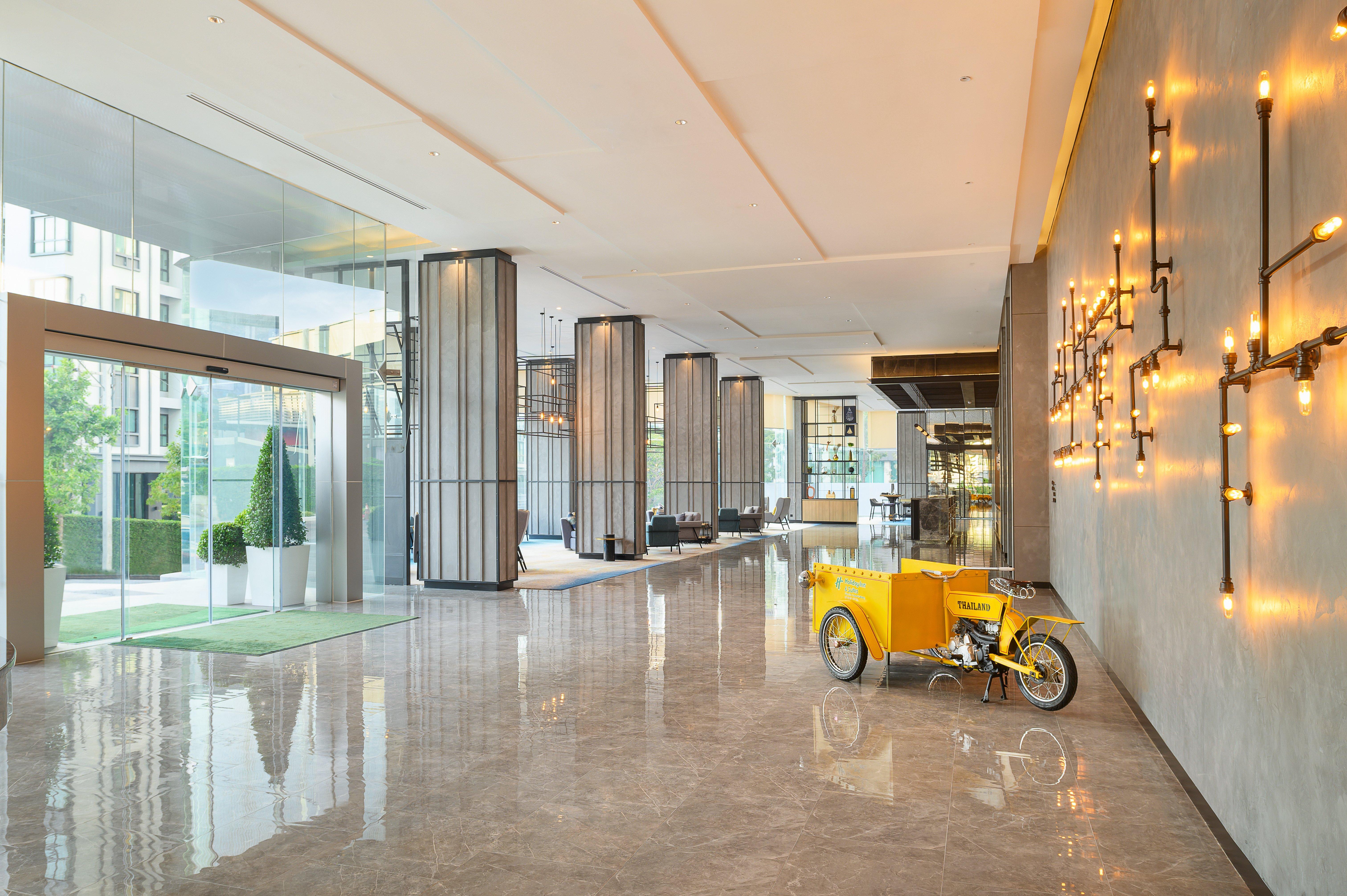 Holiday Inn & Suites Siracha Laemchabang By Ihg Si Racha Exterior photo