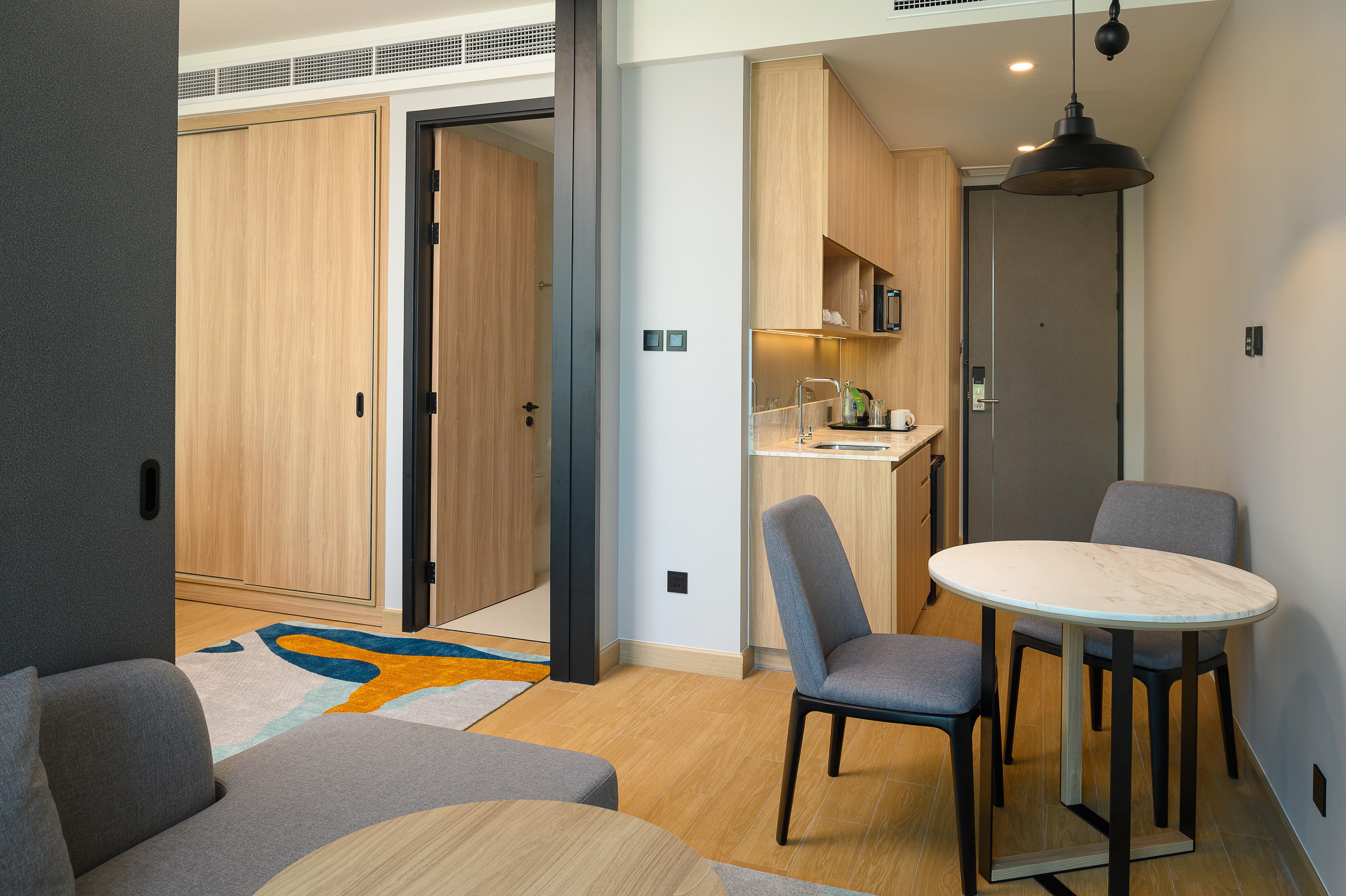 Holiday Inn & Suites Siracha Laemchabang By Ihg Si Racha Exterior photo