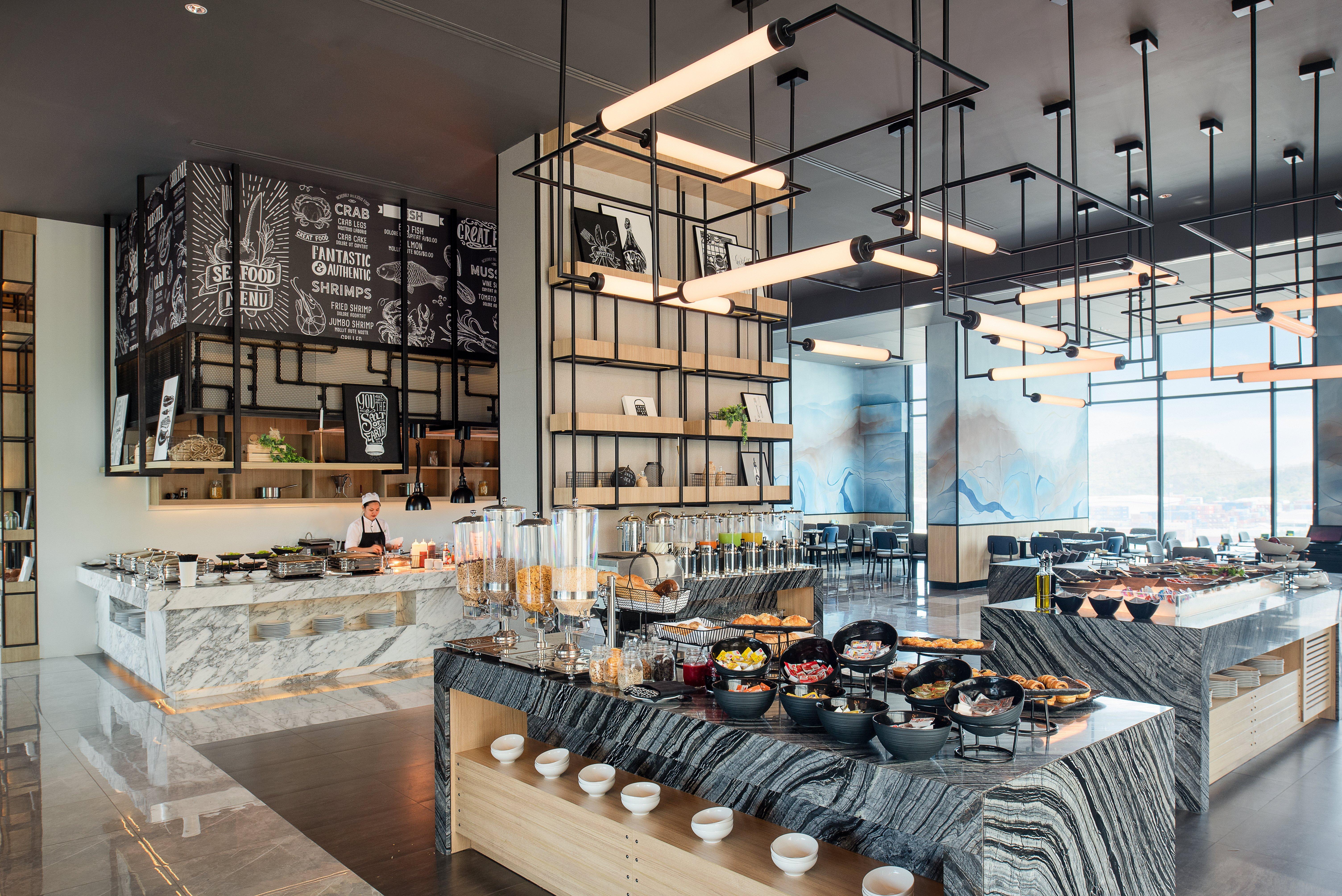 Holiday Inn & Suites Siracha Laemchabang By Ihg Si Racha Exterior photo