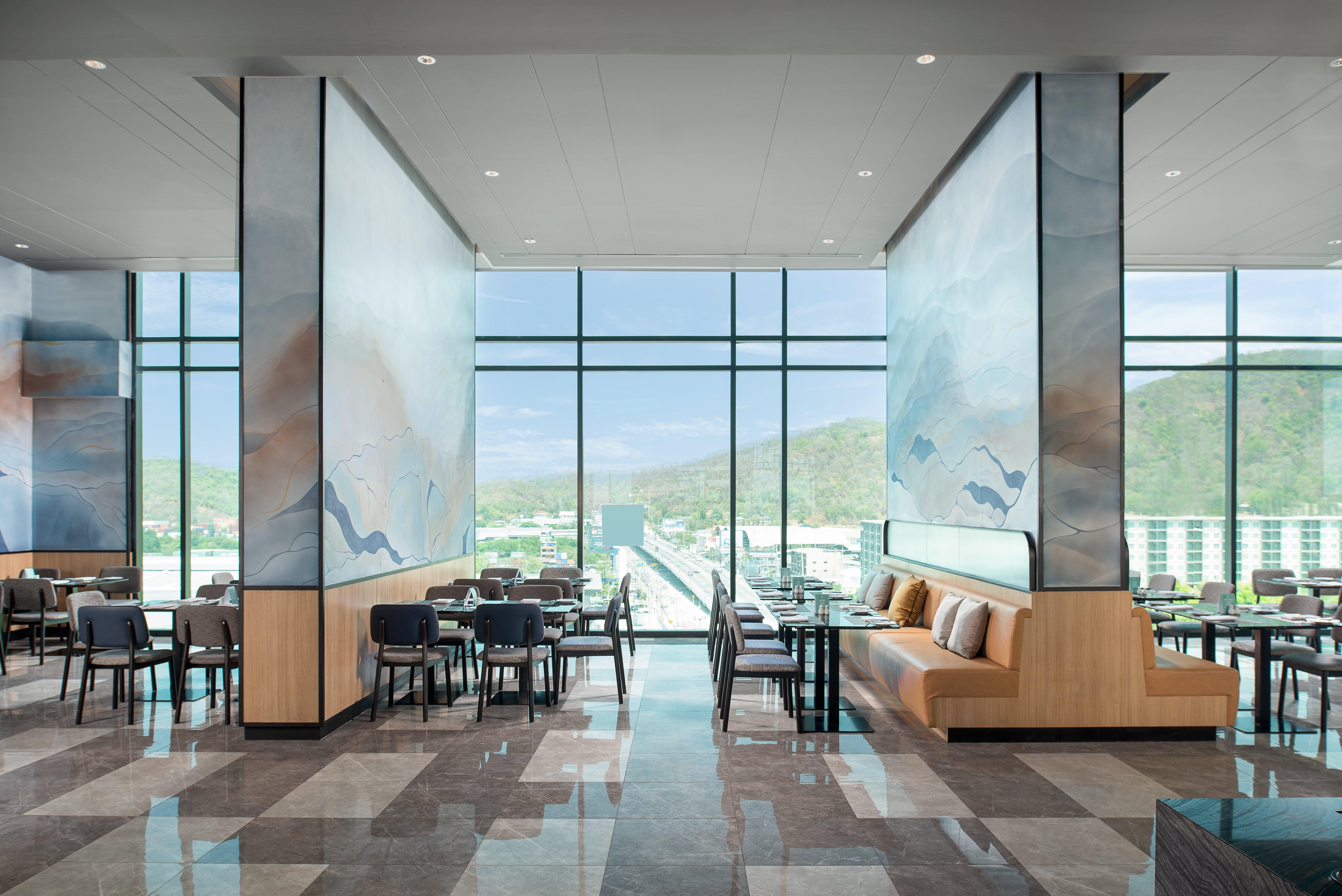 Holiday Inn & Suites Siracha Laemchabang By Ihg Si Racha Exterior photo