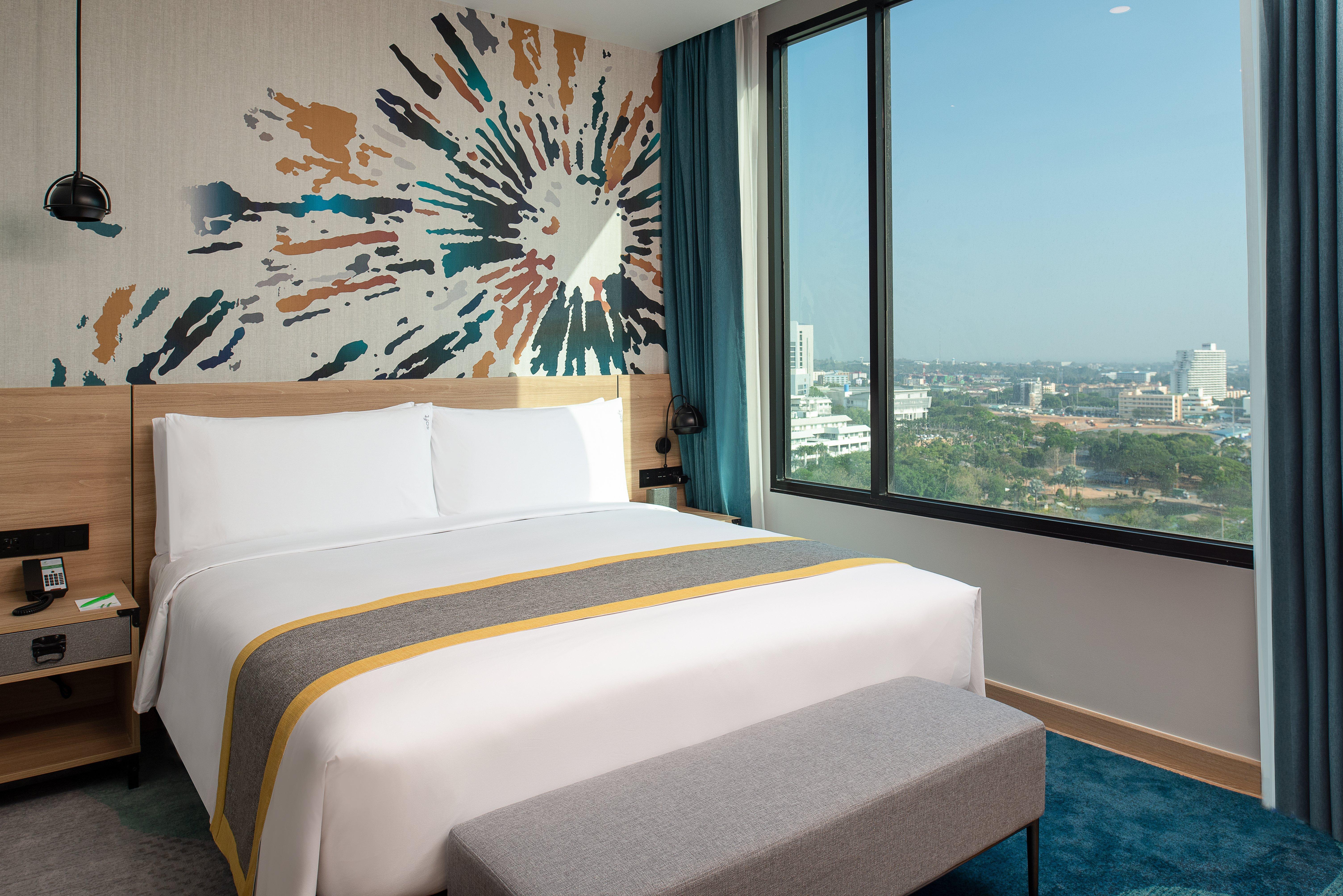 Holiday Inn & Suites Siracha Laemchabang By Ihg Si Racha Exterior photo
