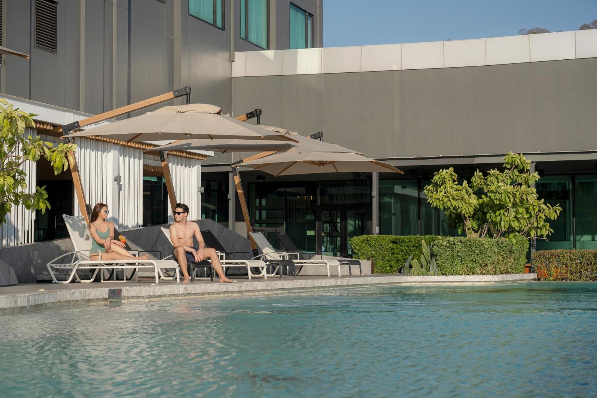 Holiday Inn & Suites Siracha Laemchabang By Ihg Si Racha Exterior photo